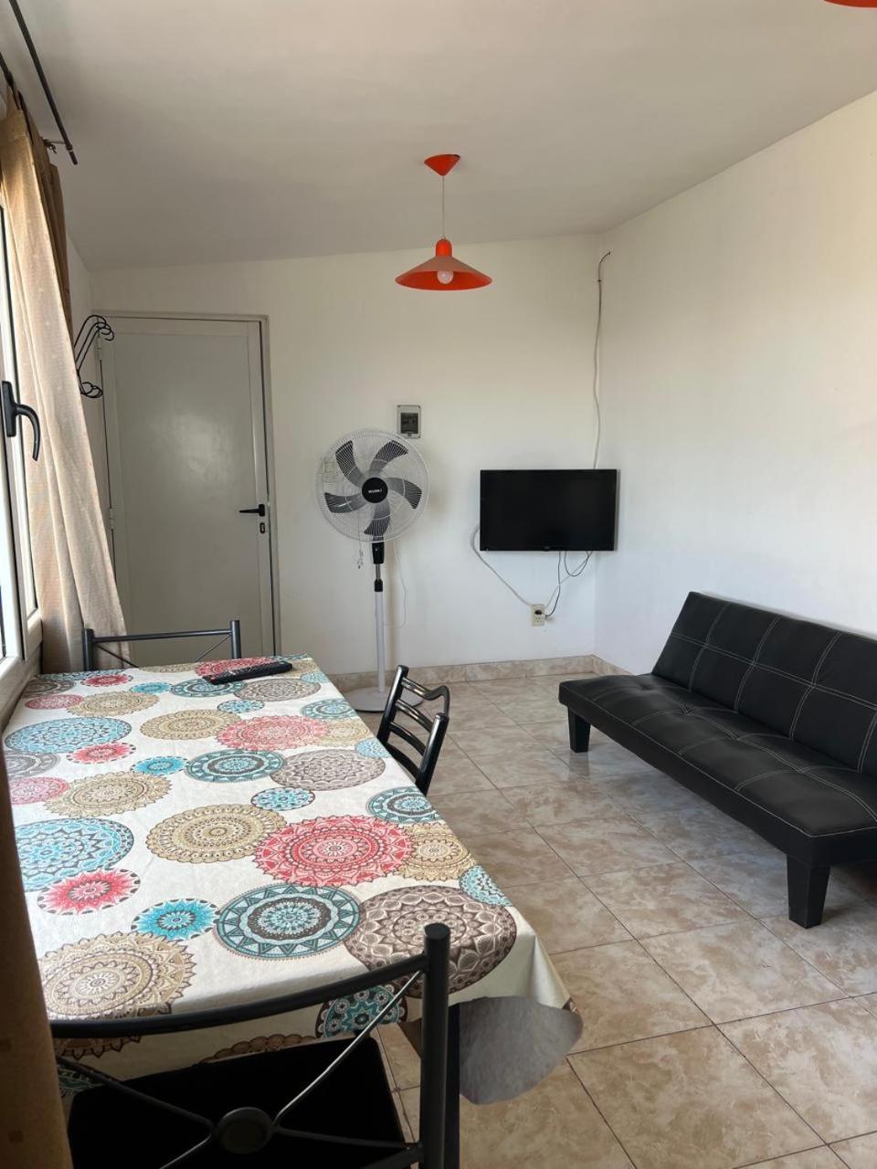 Alojamiento Ruta 3 Trelew Ngoại thất bức ảnh